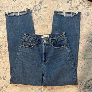 Abercrombie 90srelaxed Jean high rise